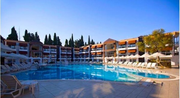 RISA HOTEL