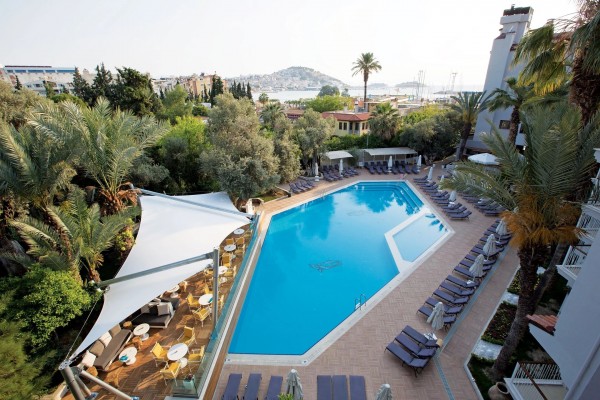 PALOMA MARINA SUITES